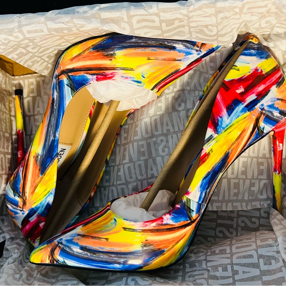 Steve Madden Vala Yellow Multicolored Heels